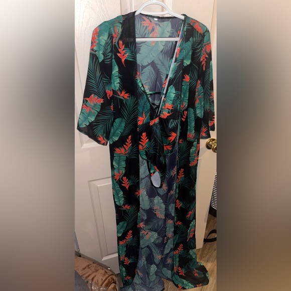 Juniors Bathing Suit & Cover Up Set (Large) - Picture 3 of 7